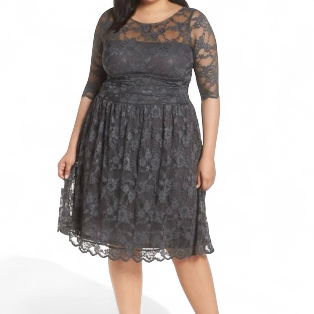 Kiyonna Luna Stretch Lace Dress Size 1X Gray Feminine Slimming Party Wedding USA